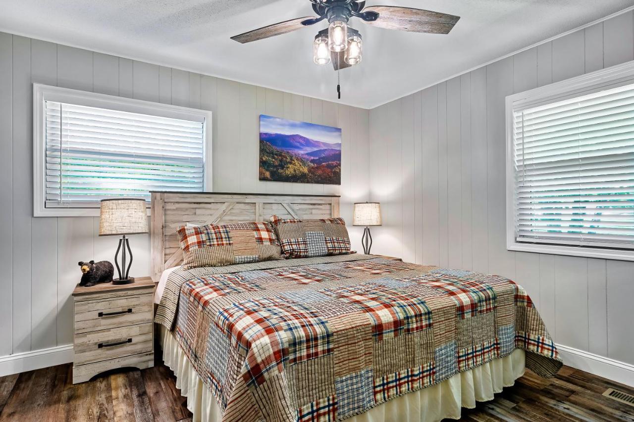 Mountain View Lodge: Retreat With Future Hot Tub *