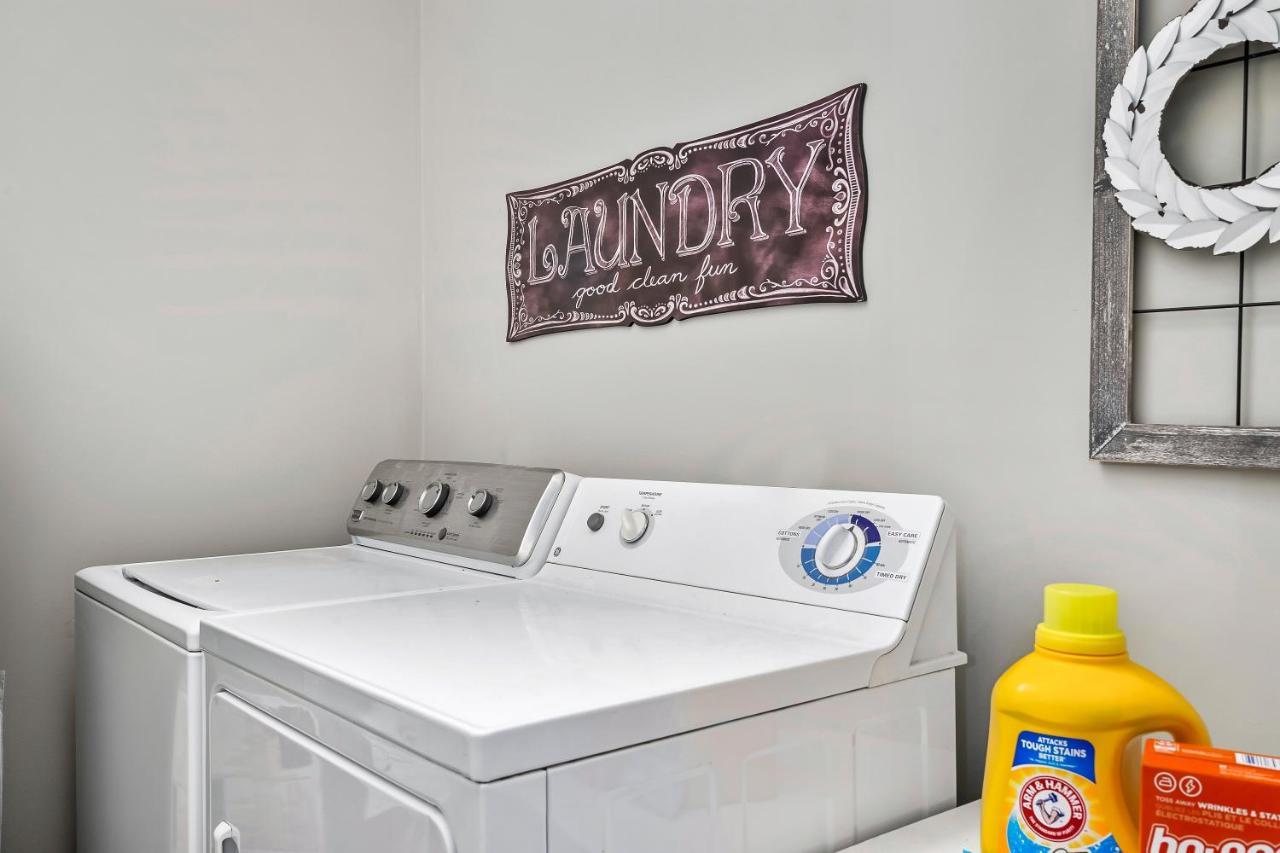 Mountain View Lodge: Retreat With Future Hot Tub