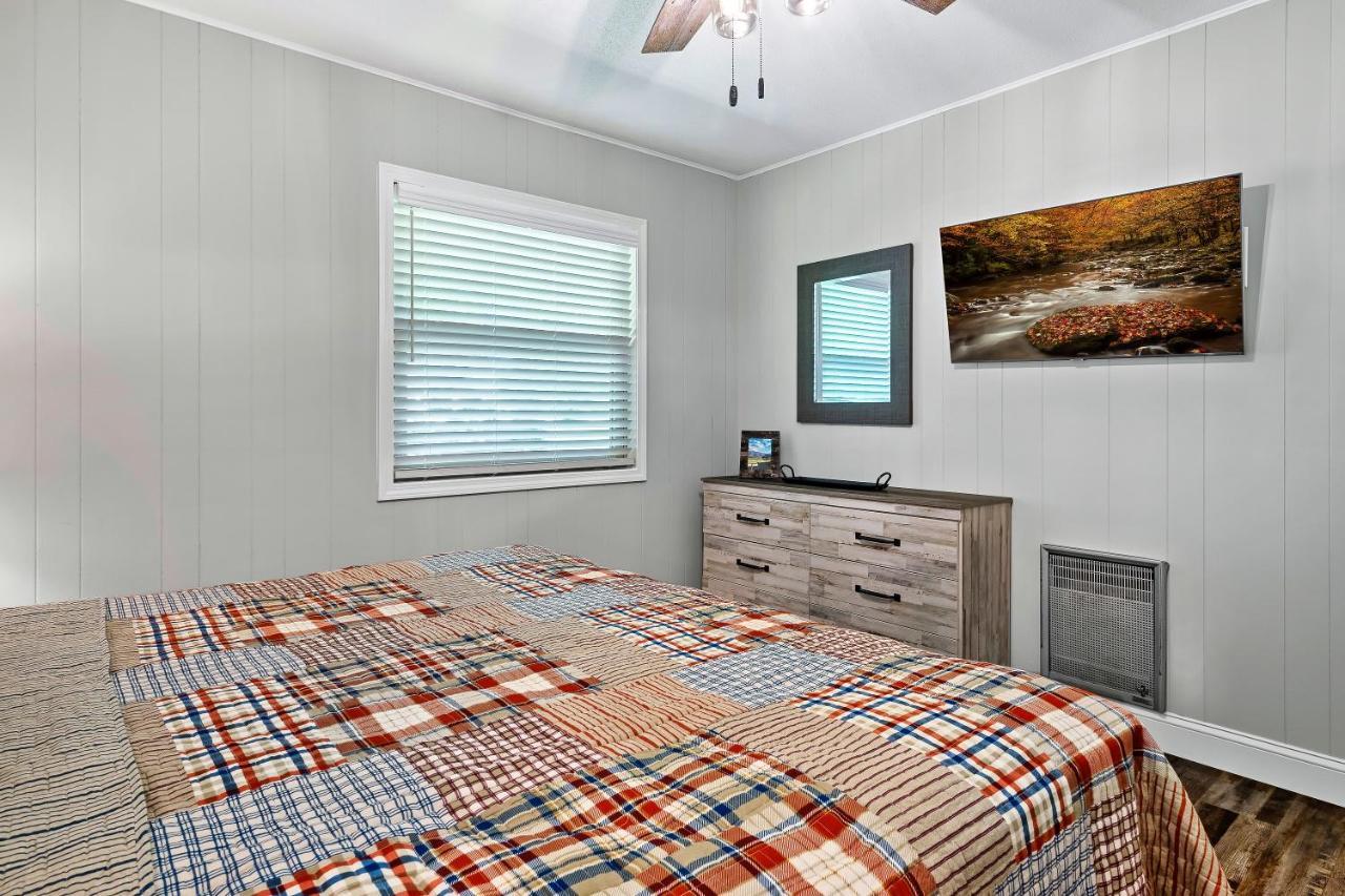 Mountain View Lodge: Retreat With Future Hot Tub * Pigeon Forge